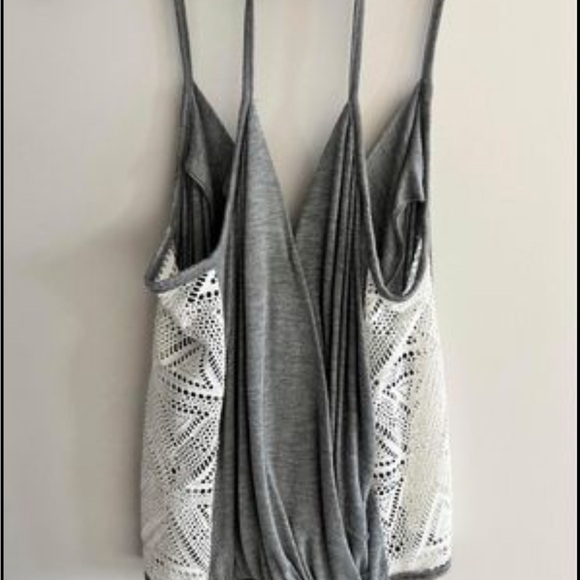 Grey tank top - Picture 2 of 2